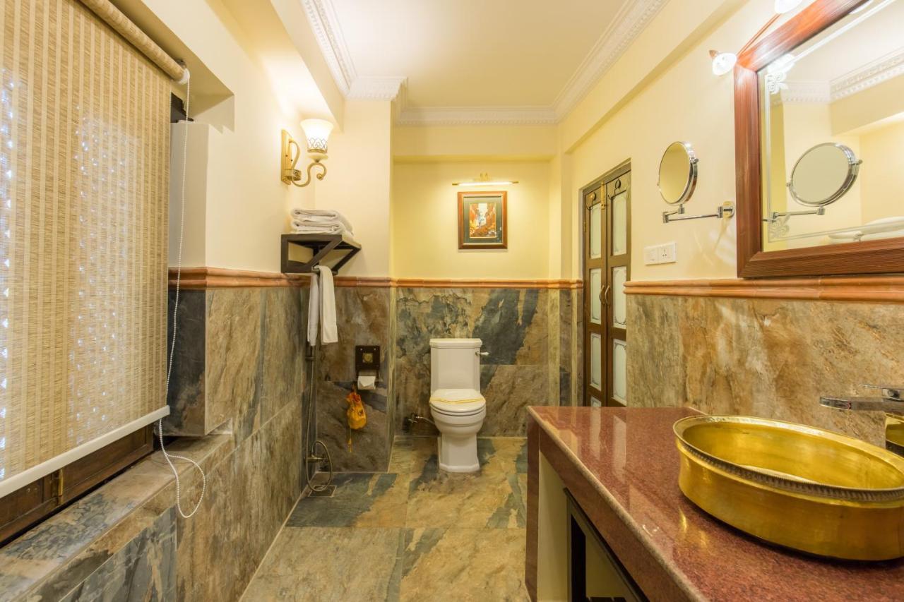 קטמנדו Baber Mahal Vilas - The Heritage Hotel מראה חיצוני תמונה