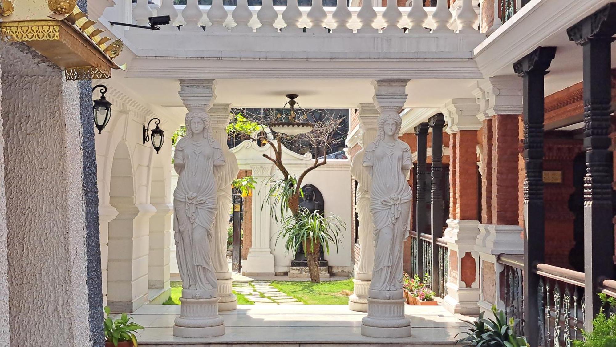 קטמנדו Baber Mahal Vilas - The Heritage Hotel מראה חיצוני תמונה
