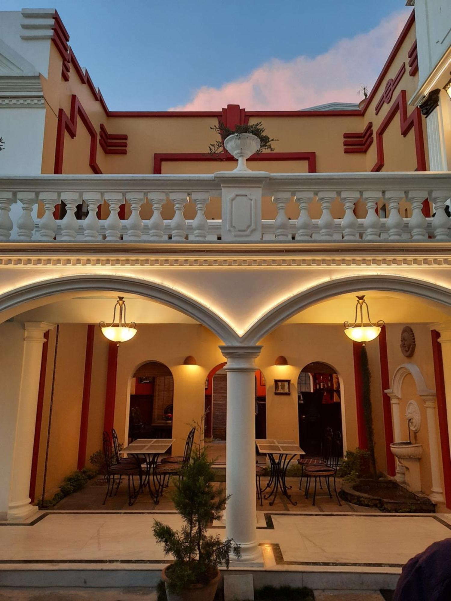 קטמנדו Baber Mahal Vilas - The Heritage Hotel מראה חיצוני תמונה