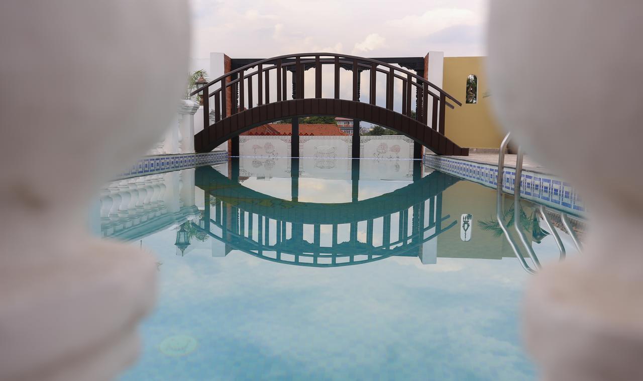 קטמנדו Baber Mahal Vilas - The Heritage Hotel מראה חיצוני תמונה