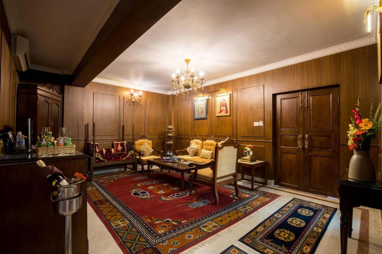 קטמנדו Baber Mahal Vilas - The Heritage Hotel מראה חיצוני תמונה