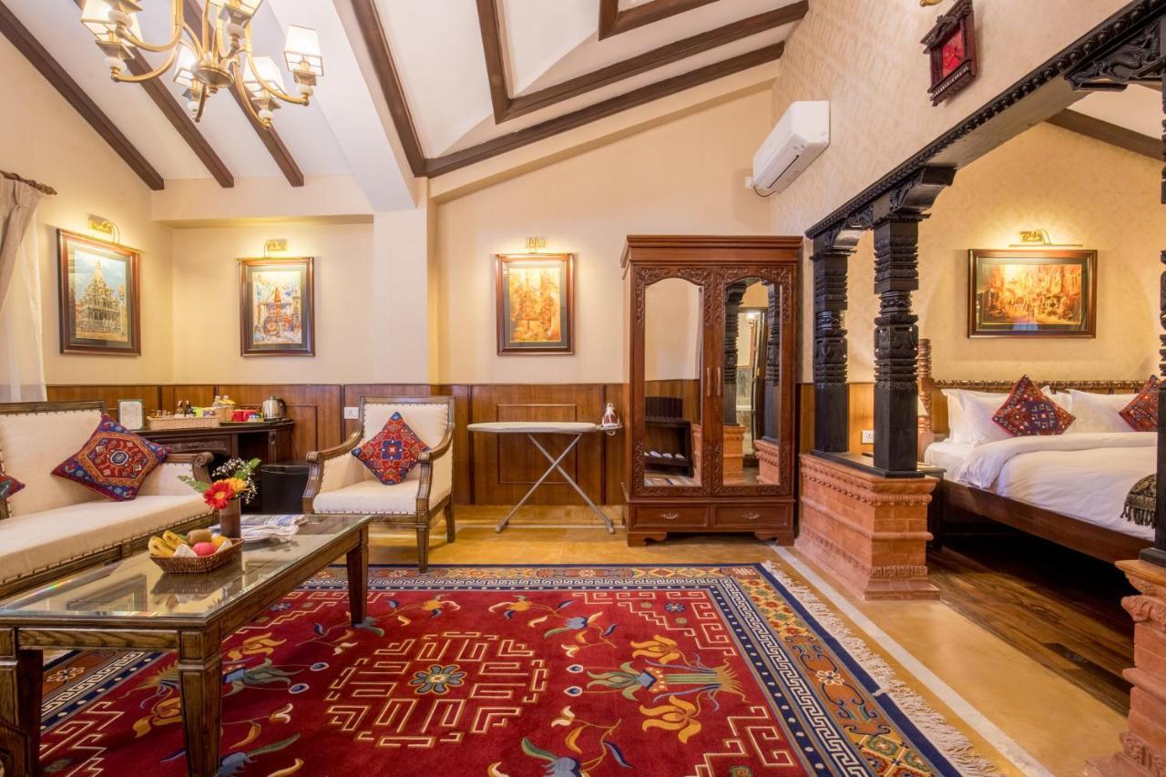 קטמנדו Baber Mahal Vilas - The Heritage Hotel מראה חיצוני תמונה